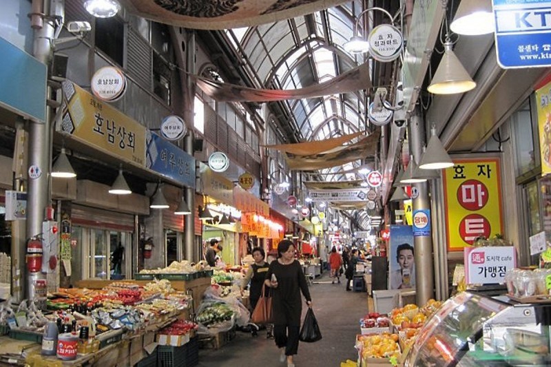 Tongin Market (통인시장)